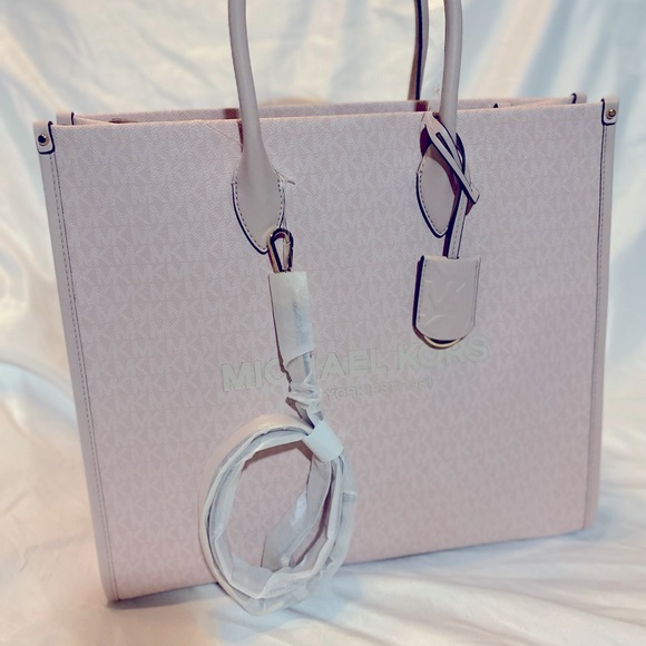 Micheal Kors Mirella Powder Blush Tote - Picture 7 of 15